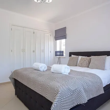 Vale Do Garrao Sleeps 8 With Pool Air Con And Wifi Вилла *