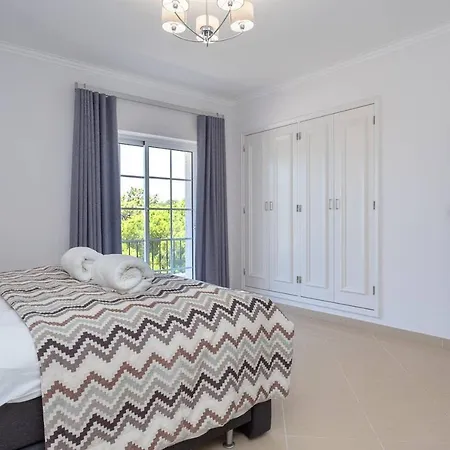 Vale Do Garrao Sleeps 8 With Pool Air Con And Wifi Villa