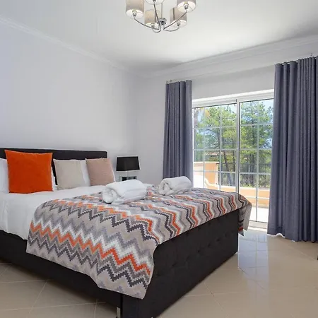 Vale Do Garrao Sleeps 8 With Pool Air Con And Wifi * Quinta do Lago